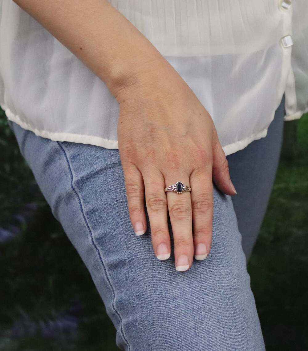 Sterling Silver Natural Dark Blue Sapphire Ring Size 9 1/4 Avon - Picture 2 of 7